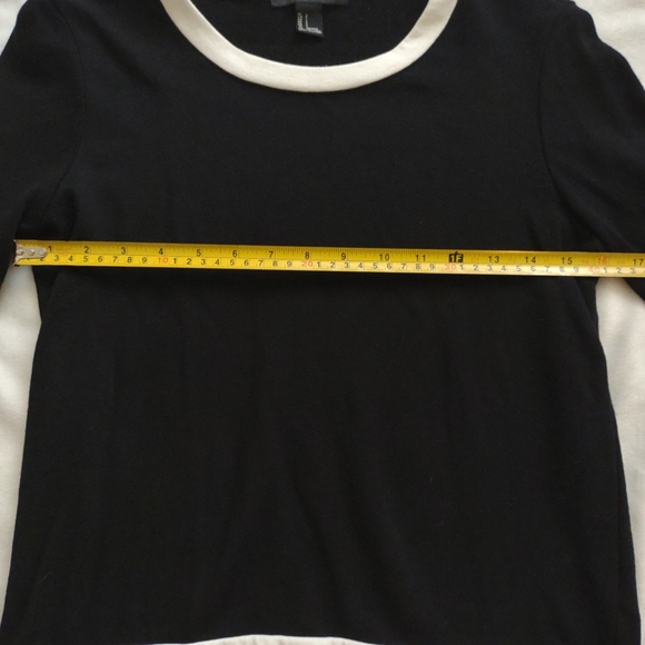 Women's Forever 21 Black & White Top || Small - Picture 4 of 9